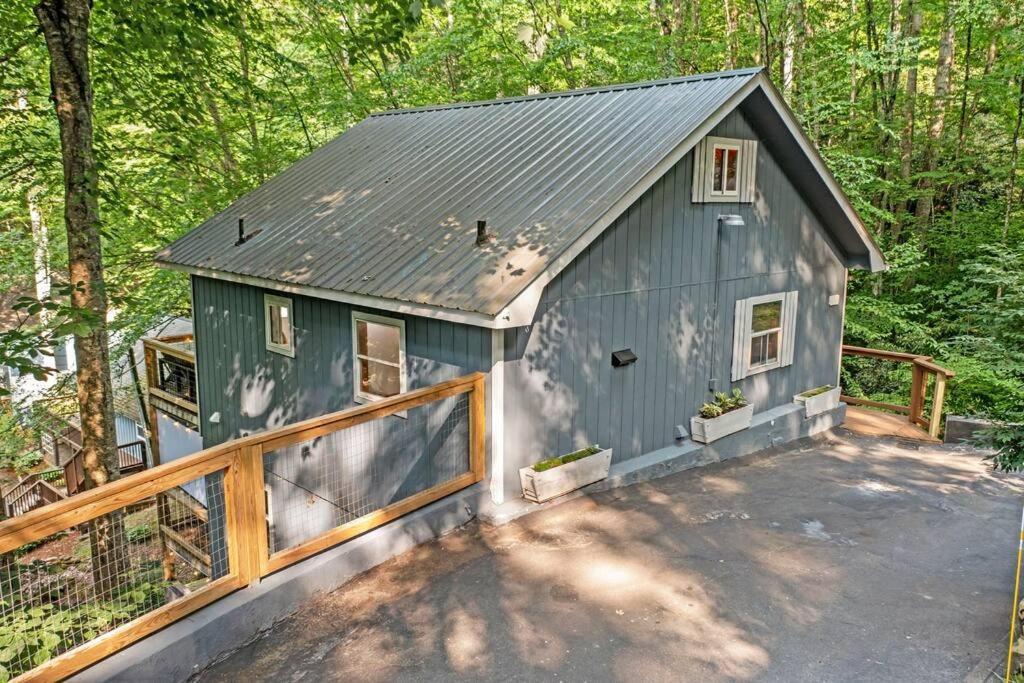 Cozy Mountain Chalet With Hot Tub Outdoor Movie Screen And Fire Place Villa Banner Elk Exterior photo